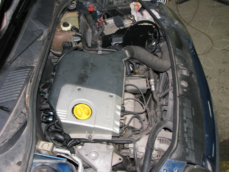 Renault Clio 1.6 90ps 1998